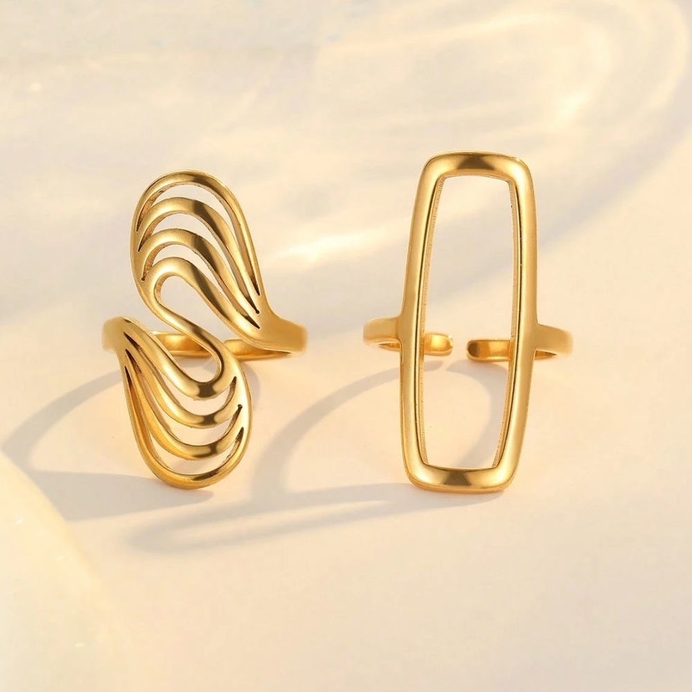 Anthropologie Gold Geometric Ring Set